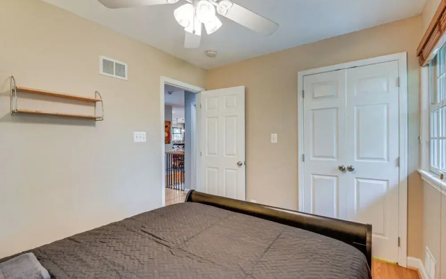 photo 4 of 14 Mi to DC: Retreat w/ Patio & Sunroom!