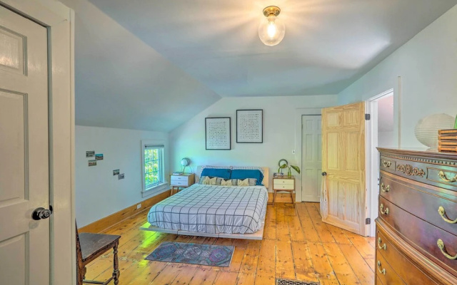 photo 5 of Eclectic Troy Home w/ Hot Tub - Pet Friendly!