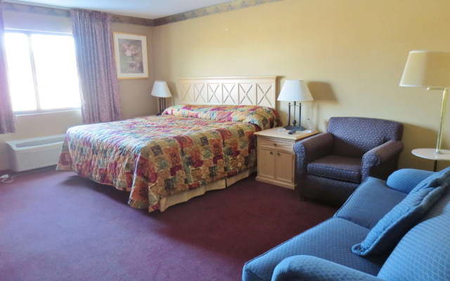 photo 3 of Days Inn & Suites by Wyndham Caseyville