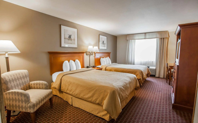 photo 5 of Econo Lodge