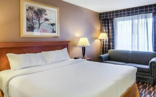 photo 3 of Econo Lodge