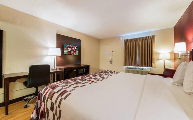 photo 4 of Red Roof Inn Marion, IN