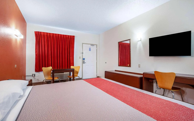 photo 5 of Motel 6 Covington, TN