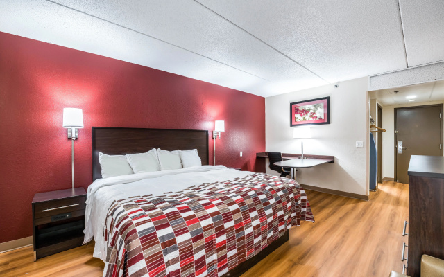 photo 4 of Red Roof Inn Palatine