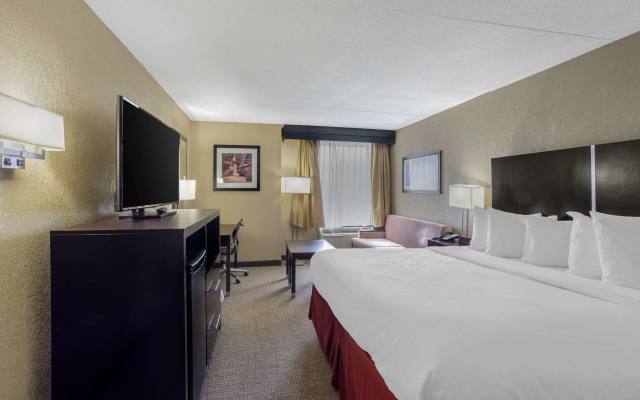 photo 4 of Best Western Harrisburg North Hotel