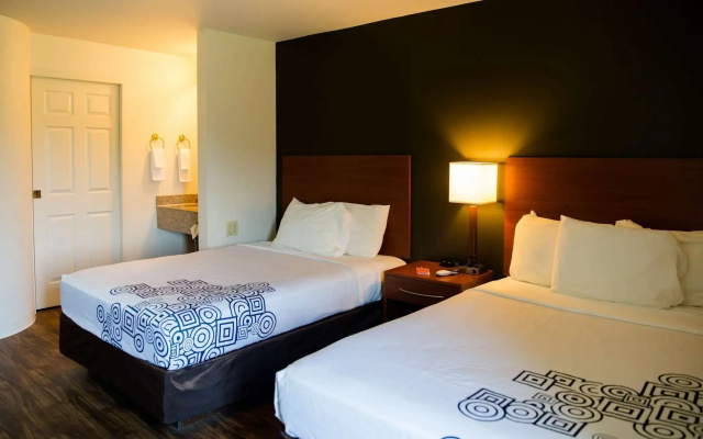 photo 4 of Econo Lodge Harrisburg - Hershey North
