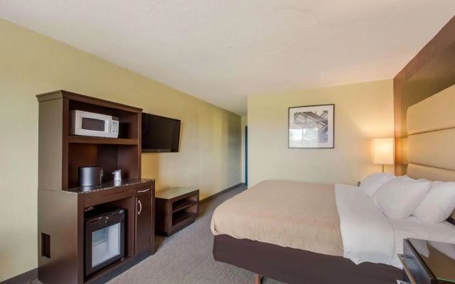 photo 5 of Econo Lodge Hurley-Ironwood