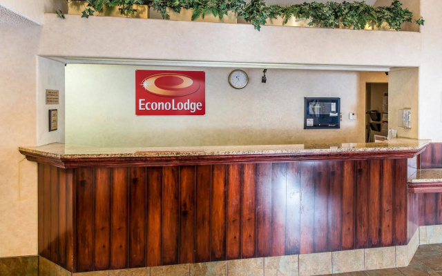 photo 2 of Econo Lodge Thornton - Denver North