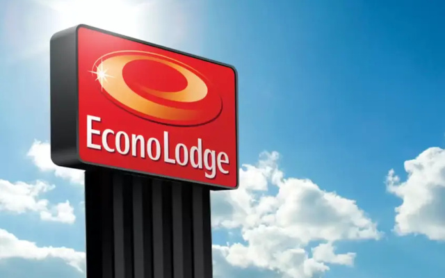 photo 4 of Econo Lodge