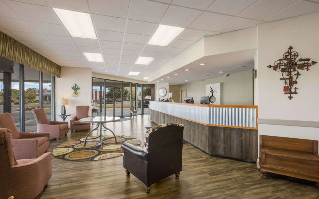 photo 2 of Econo Lodge Vidalia