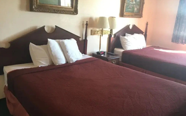 photo 3 of Econo Lodge