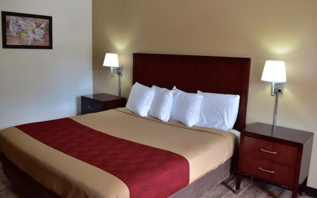photo 5 of Econo Lodge