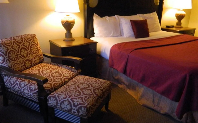 photo 3 of Econo Lodge Eureka Springs