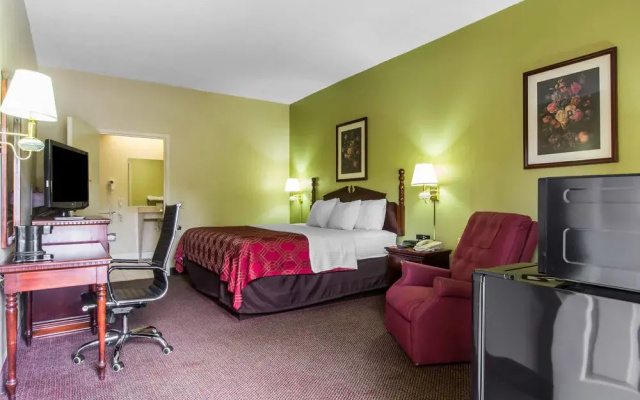 photo 5 of Econo Lodge