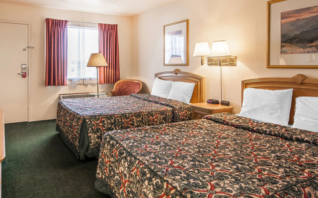 photo 4 of Ashland Valley Inn