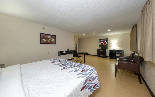 photo 4 of Red Roof Inn Jacksonville - Cruise Port