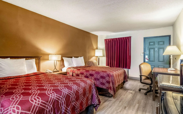photo 4 of Econo Lodge Acworth East