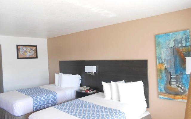 photo 3 of SureStay Hotel by Best Western Phoenix Airport