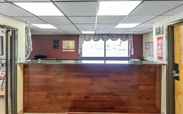 photo 2 of Econo Lodge Chattanooga Northeast - Ooltewah