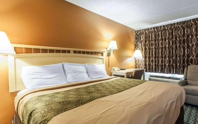 photo 3 of Econo Lodge Chattanooga Northeast - Ooltewah