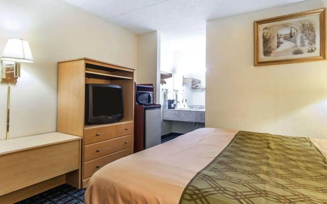 photo 5 of Econo Lodge Chattanooga Northeast - Ooltewah
