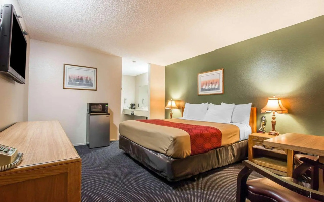 photo 3 of Econo Lodge Anaheim North