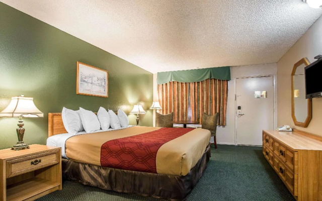 photo 5 of Econo Lodge Anaheim North