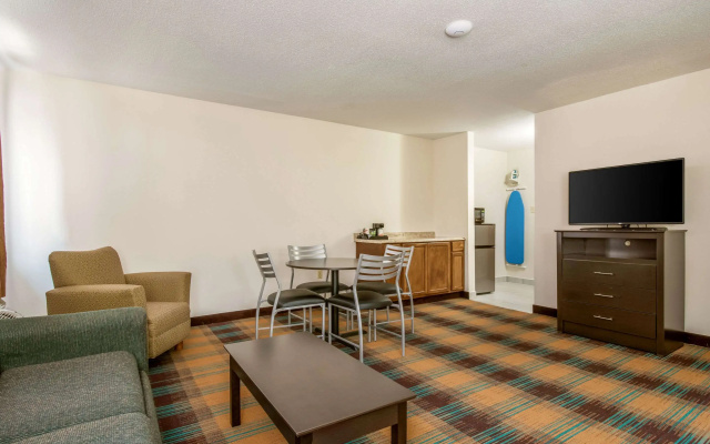 photo 4 of Quality Inn Bloomsburg