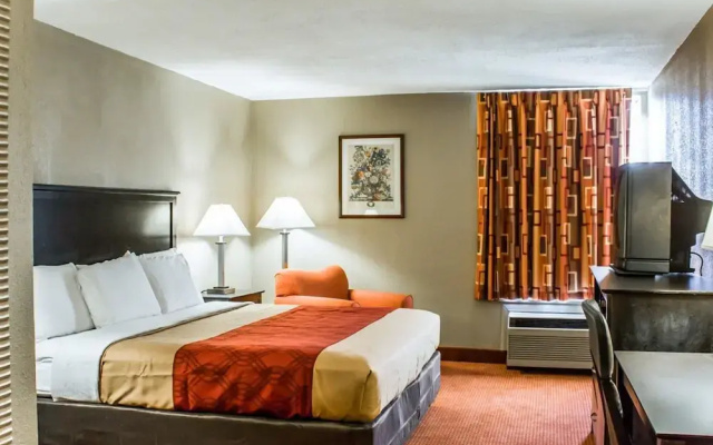 photo 5 of Econo Lodge Burlington I-40
