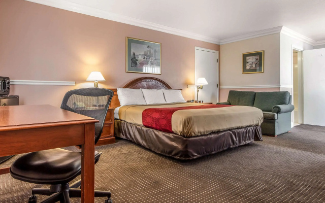 photo 4 of Econo Lodge, Castro Valley