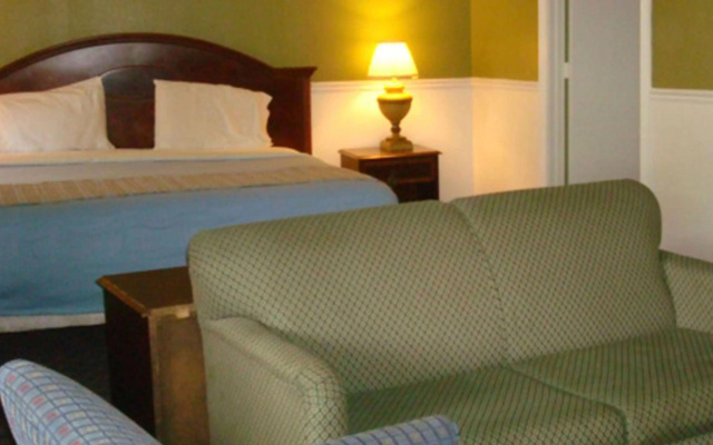 photo 2 of New Haven Inn