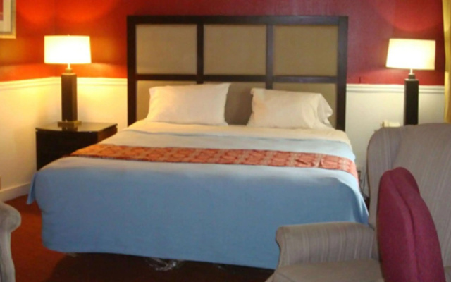 photo 3 of New Haven Inn