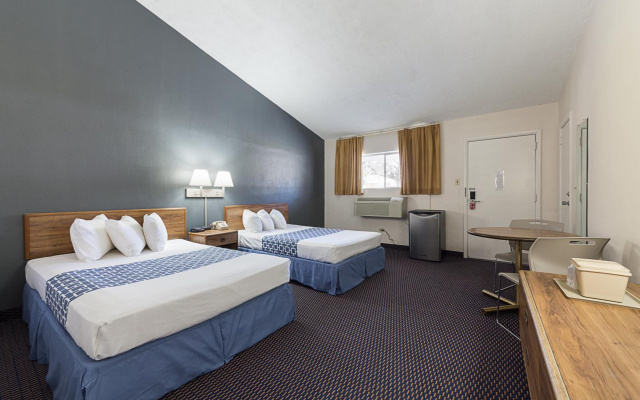 photo 5 of Parkview Inn and Conference Center