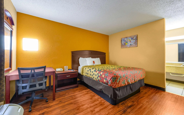 photo 5 of Econo Lodge Decatur South