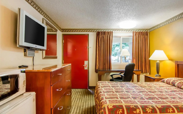 photo 3 of Portland Inn