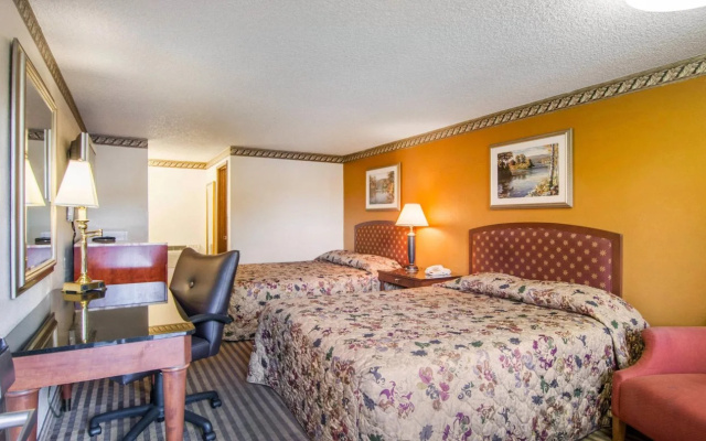 photo 5 of Portland Inn