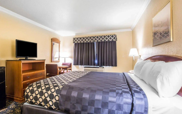 photo 5 of SureStay Hotel by Best Western Fontana