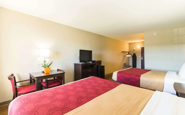 photo 2 of Econo Lodge Harrisburg - Southwest of Hershey Area