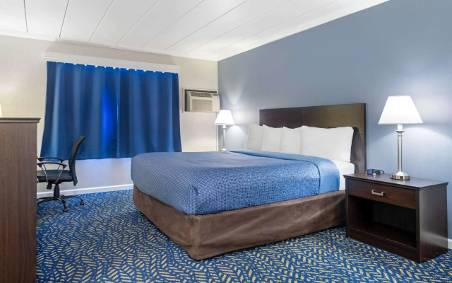 photo 5 of Econo Lodge Hicksville - Long Island
