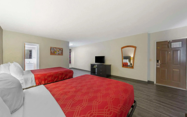 photo 5 of Fort Lauderdale Gardens Inn & Suites
