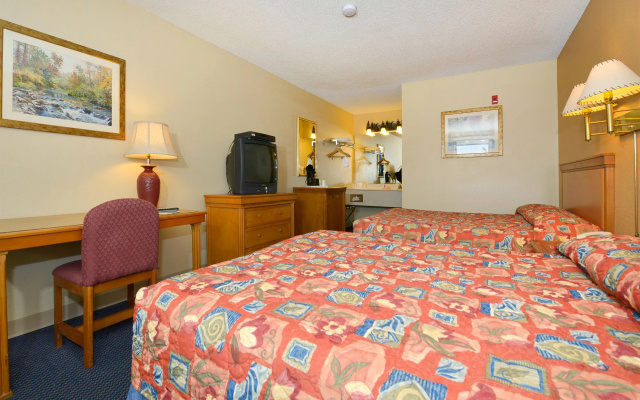 photo 2 of Econo Lodge I-44 - Exit 80