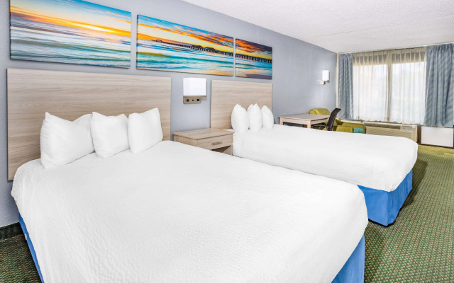 photo 5 of Days Inn & Suites by Wyndham Williamsburg Colonial