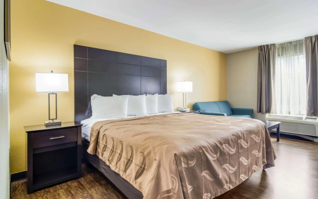 photo 4 of Quality Inn & Suites Canton, GA