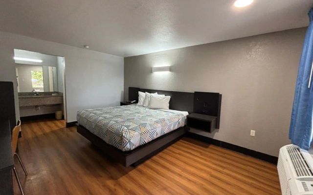 photo 3 of Motel 6 Sulphur, LA