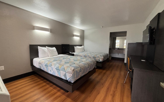 photo 4 of Motel 6 Sulphur, LA