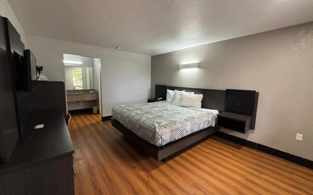 photo 5 of Motel 6 Sulphur, LA