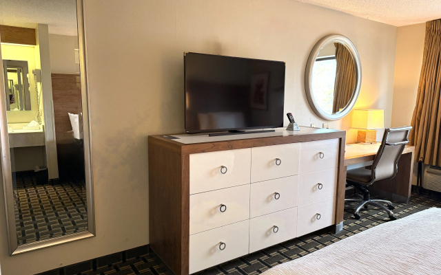 photo 5 of Edn Hotel