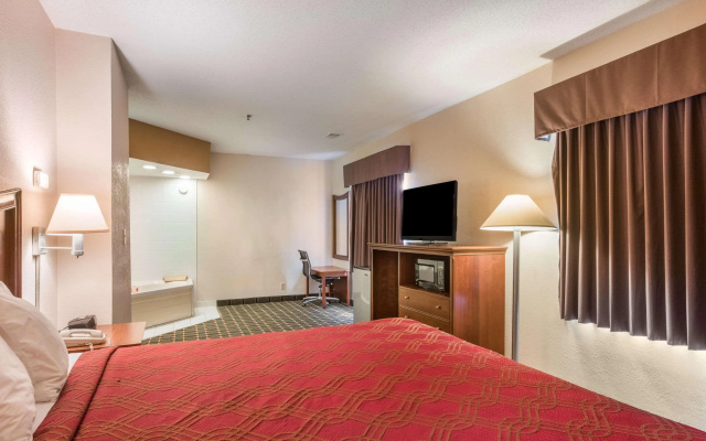 photo 4 of Econo Lodge Inn & Suites Marietta near Dobbins ARB