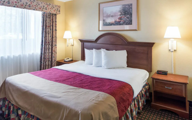 photo 5 of Econo Lodge Inn  Suites Six Flags