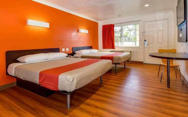 photo 5 of Motel 6 Garden Grove